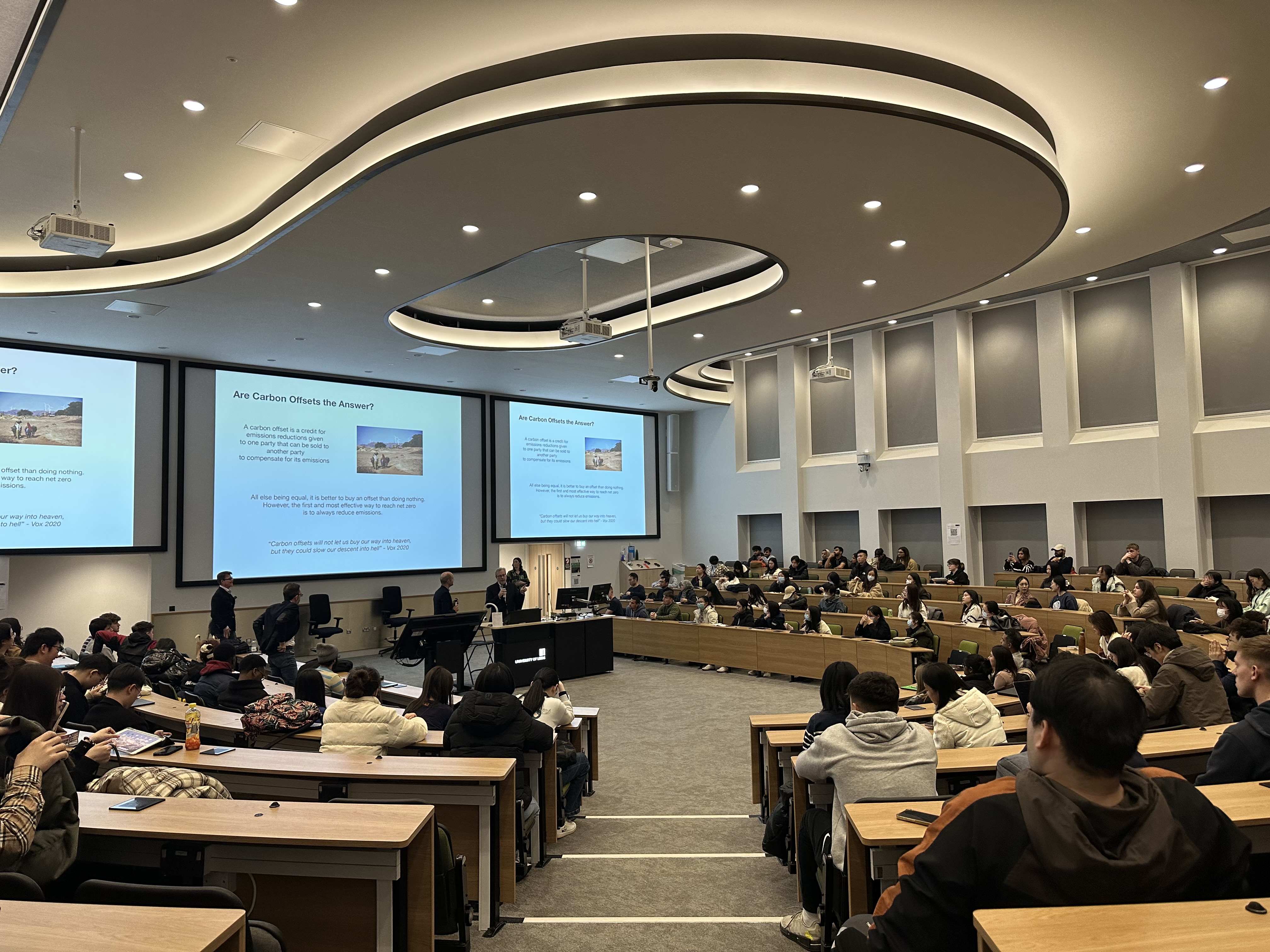 Accounting and Finance students attended a lecture with non-executive board member at UBS