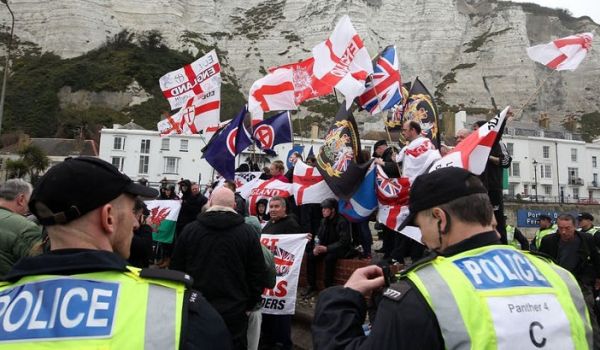 Demonstrations against the arrival of immigrants on England’s south coast