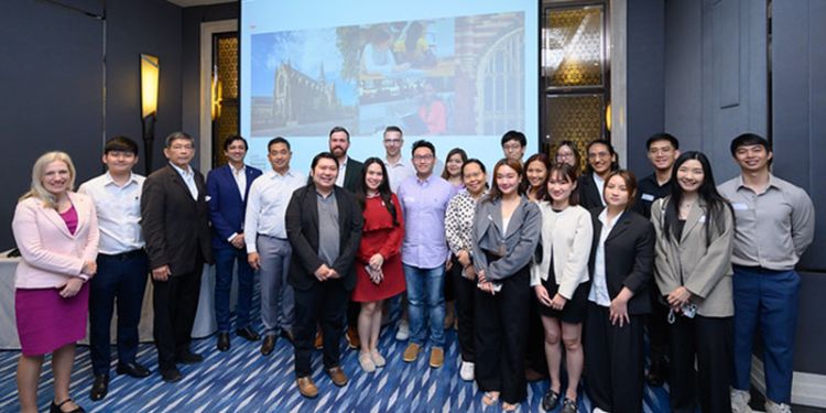 Southeast Asia alumni events discuss AI’s impact on management