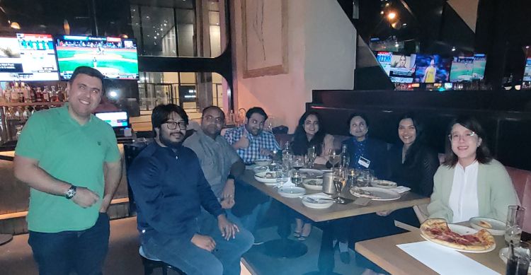 LUBS alumni reconnect in Toronto