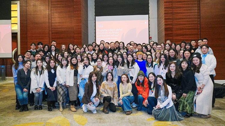 Over 250 alumni join events in China to explore AI, brand activism and cultural trends