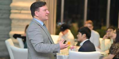 Tony Byng at Alumni event